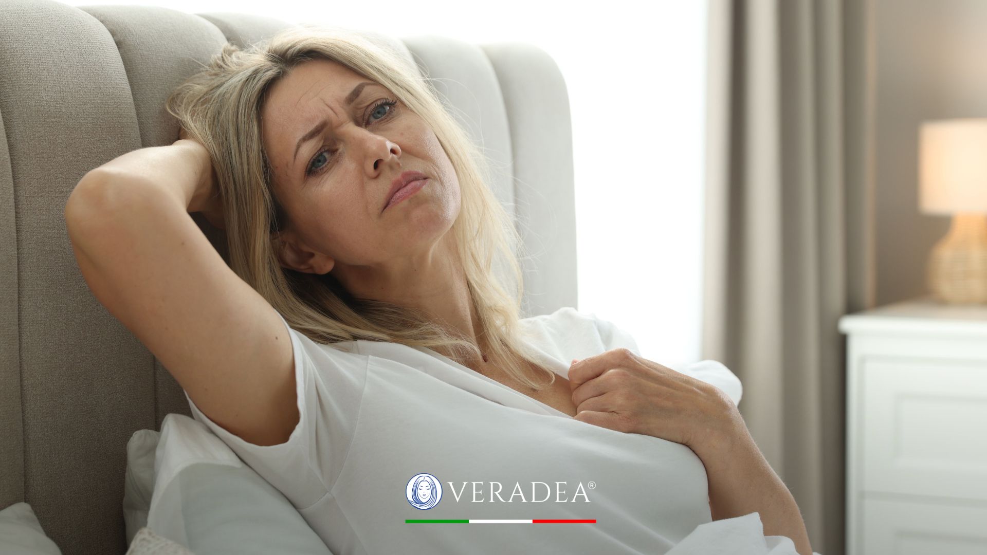 Sudorazione notturna nelle donne (ormoni, menopausa): cause e rimedi per dormire meglio